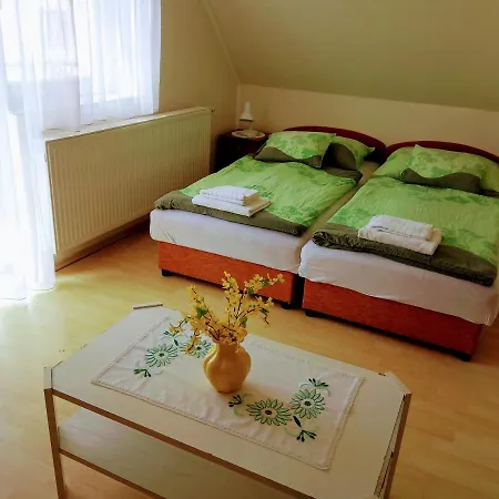 Haus Ferencz Boetoes * ヘーヴィーズ